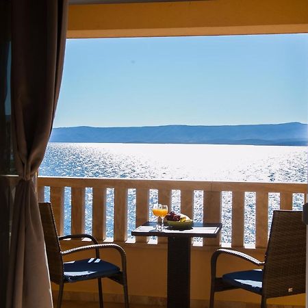 Hotel Villa Dzamonja Бол Екстер'єр фото